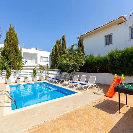 Sapphire Seaside Villa *