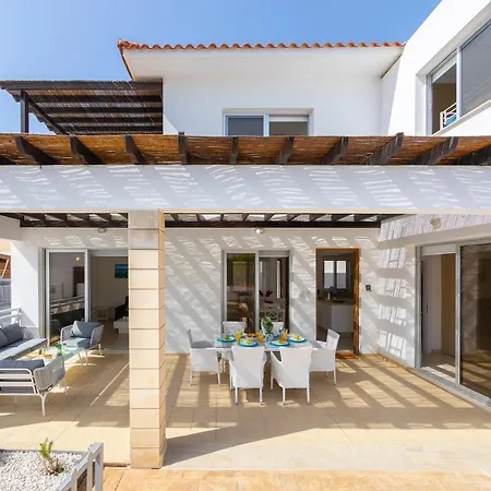 Sapphire Seaside Villa Protaras