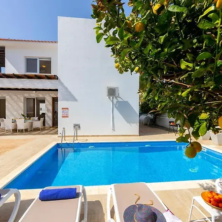 Sapphire Seaside Villa Protaras