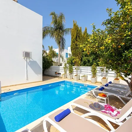 Sapphire Seaside Villa Protaras