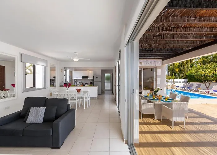 Villa Sapphire Seaside *