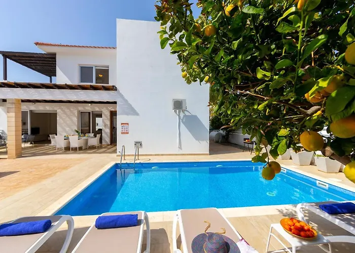 Sapphire Seaside Villa Protaras