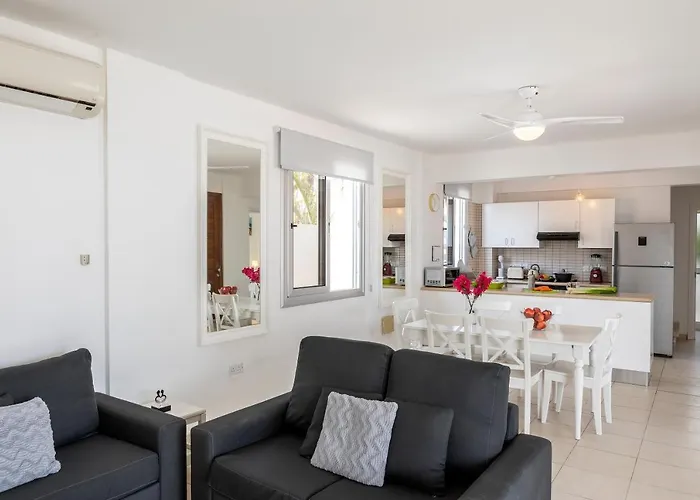 Villa Sapphire Seaside Protaras