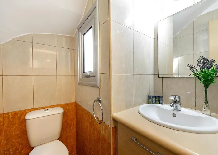 Sapphire Seaside Villa Protaras