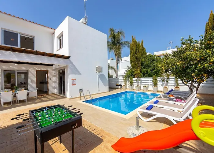 Sapphire Seaside Villa Protaras