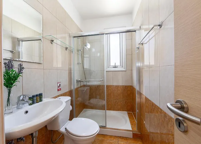 Sapphire Seaside Villa *