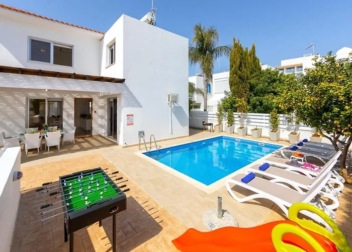 Sapphire Seaside Villa Protaras