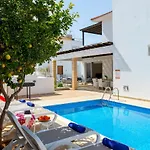 Willa Sapphire Seaside Protaras