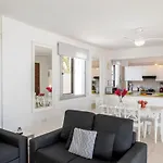 Willa Sapphire Seaside Protaras
